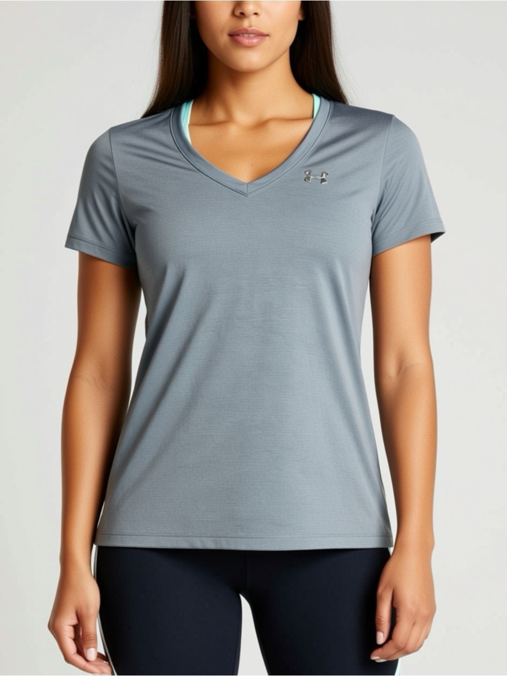 Under Armour Heatgear Tshirt Light Blue Womens Size Medium Loose Fit Athletic To